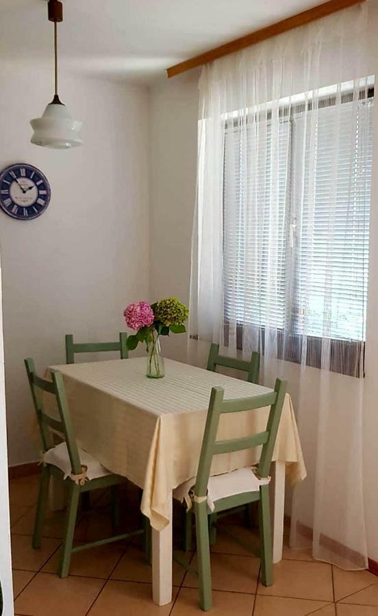 Adelia Mali Lošinj Exterior foto